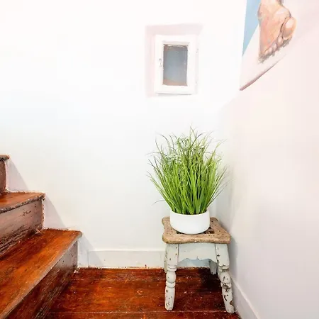 Casa vacanze Guestready - Than Words Near Jeronimos Lisbona